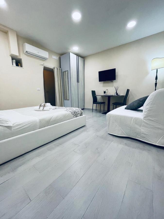 Riviera90 Apartment Наполи Екстериор снимка